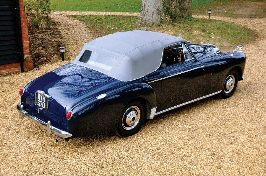  Lagonda 3-Litre 3-Position Drophead Coupe 1954 года  (фото 4 из 4)